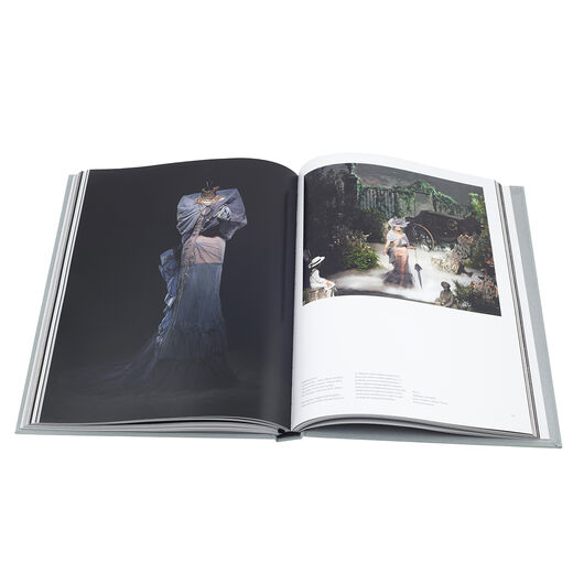 Christian Dior - official exhibition book
